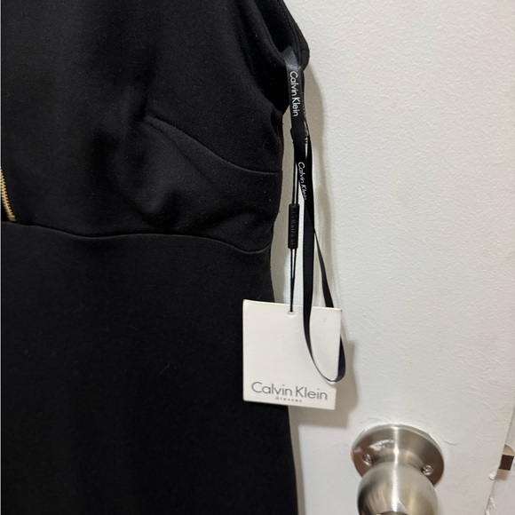 NWT Calvin Klein Black and Red Sheath Mini Dress Size 6 - Picture 7 of 7